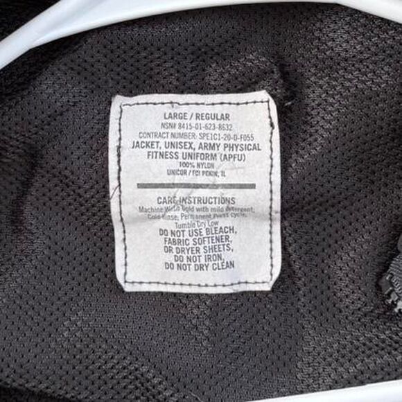 Genuine US Army Jacket - Picture 6 of 6